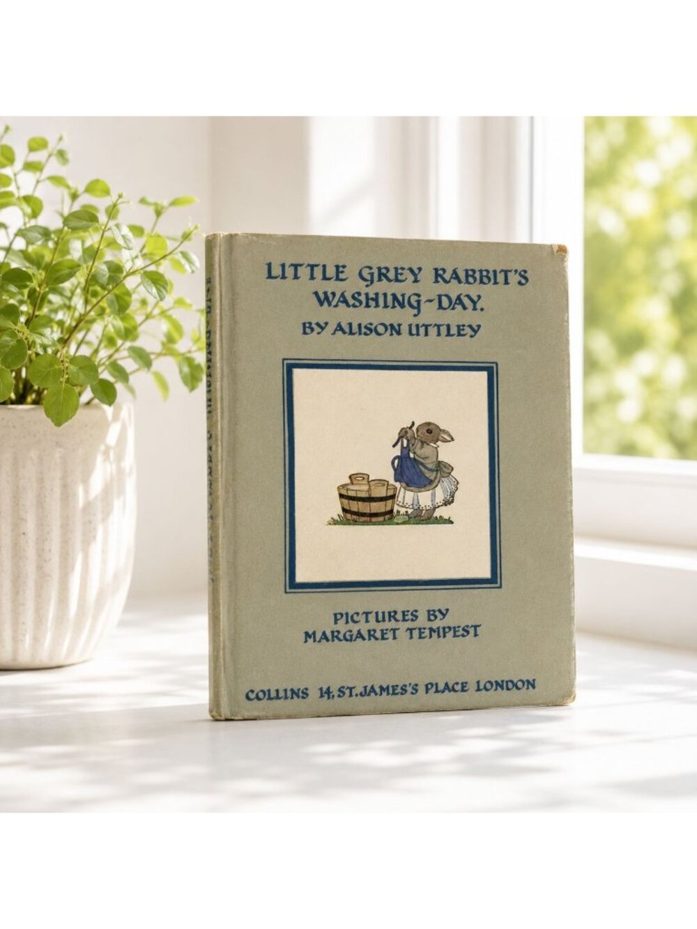 Little Grey Rabbits Washing-Day By Alison Uttley 1966 Ninth Impression Illustrat